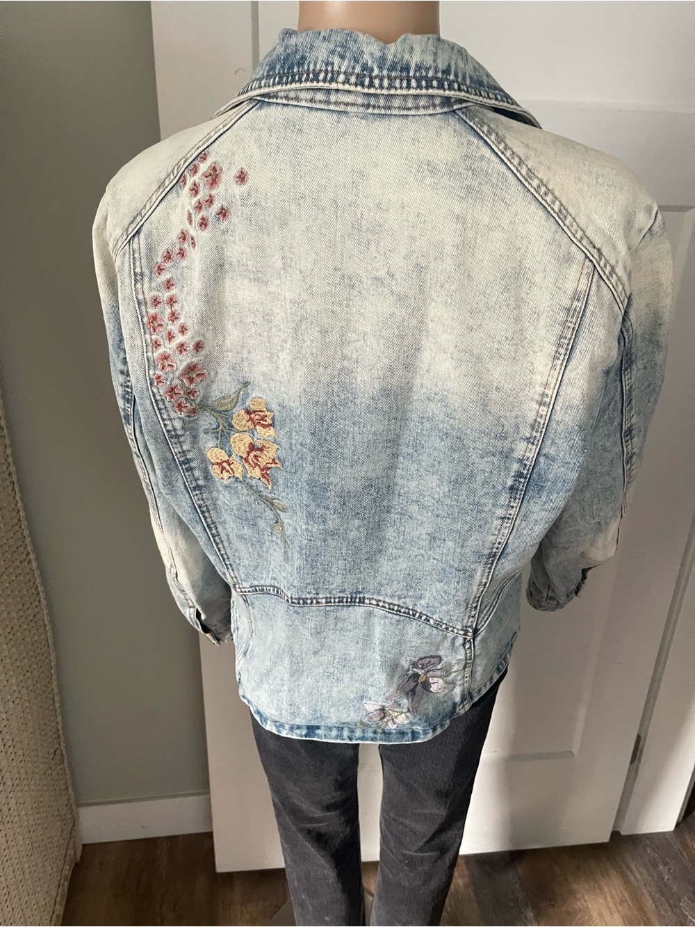 Cream Embroidered Denim Jacket Fits - Picture 3 of 16
